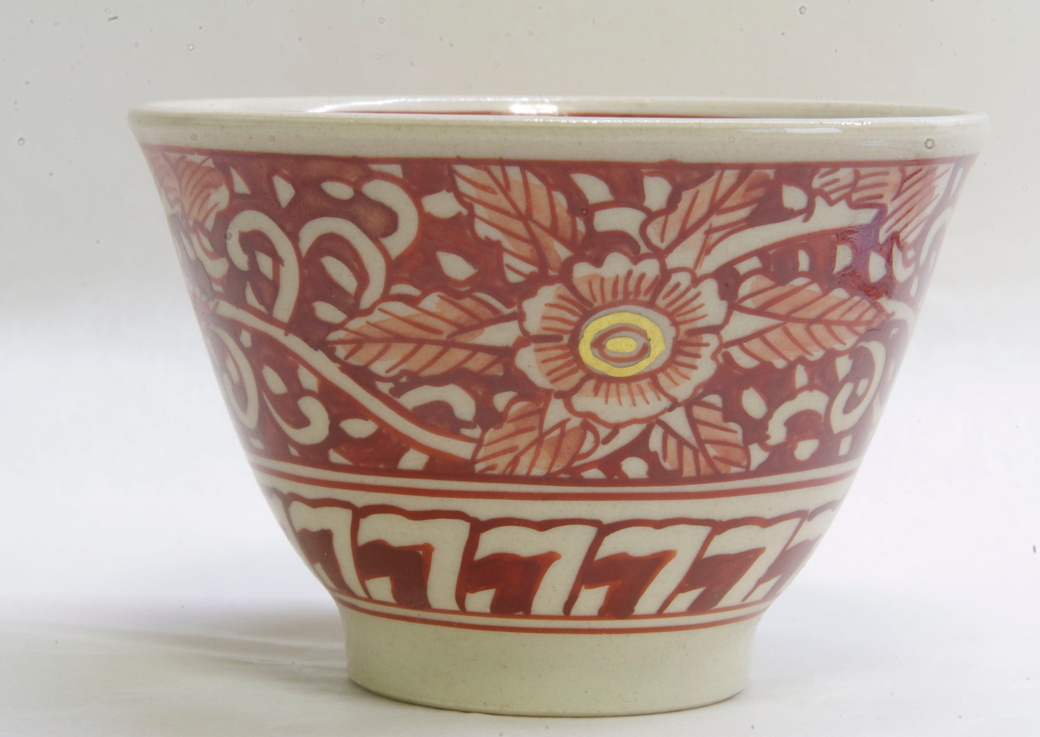 Earthenware Sake Cup with Hand-Drawn Akae in Inuyama Ware