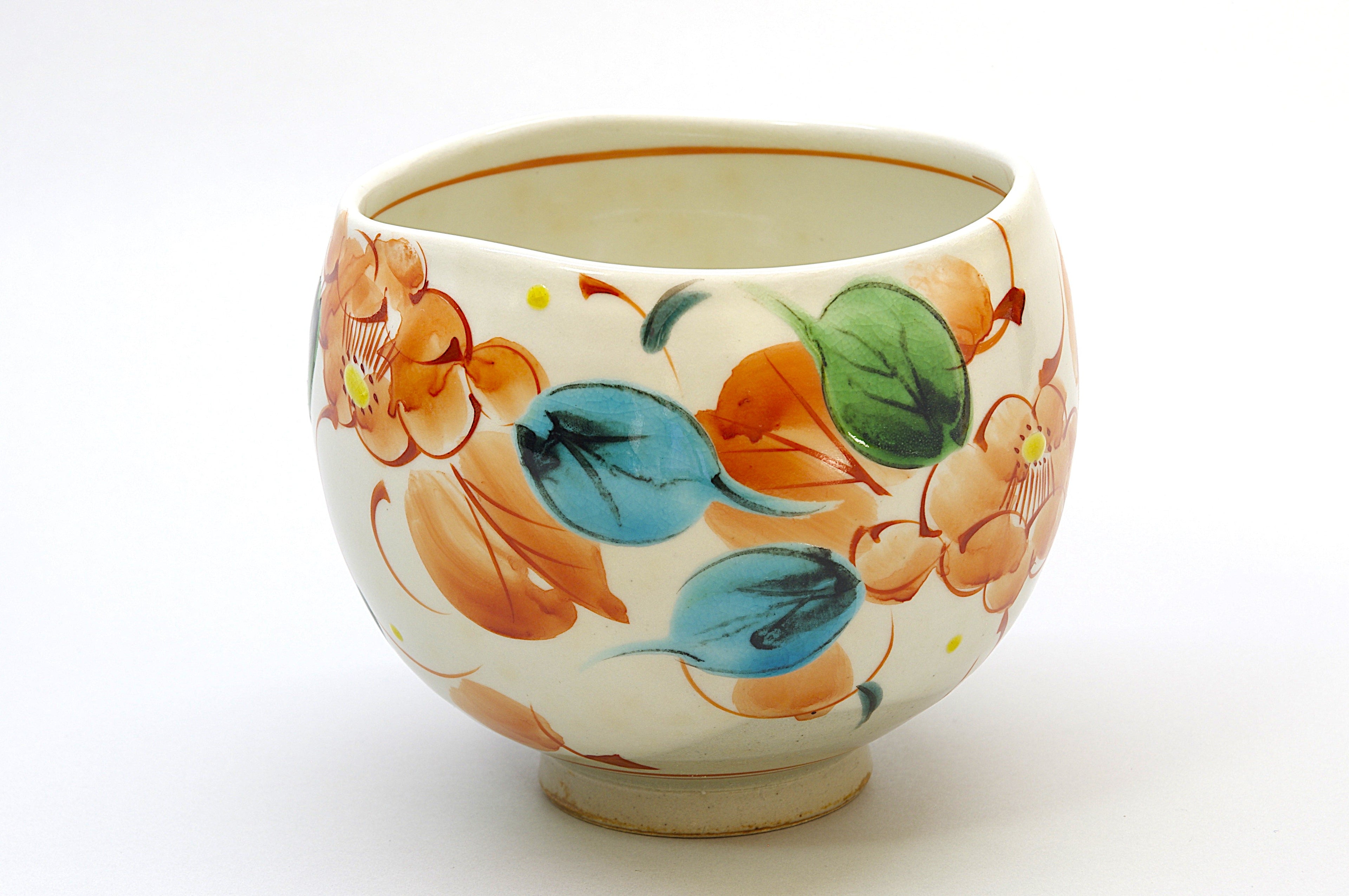 Earthenware Teacup in Kutani Ware, Ippuku Wan