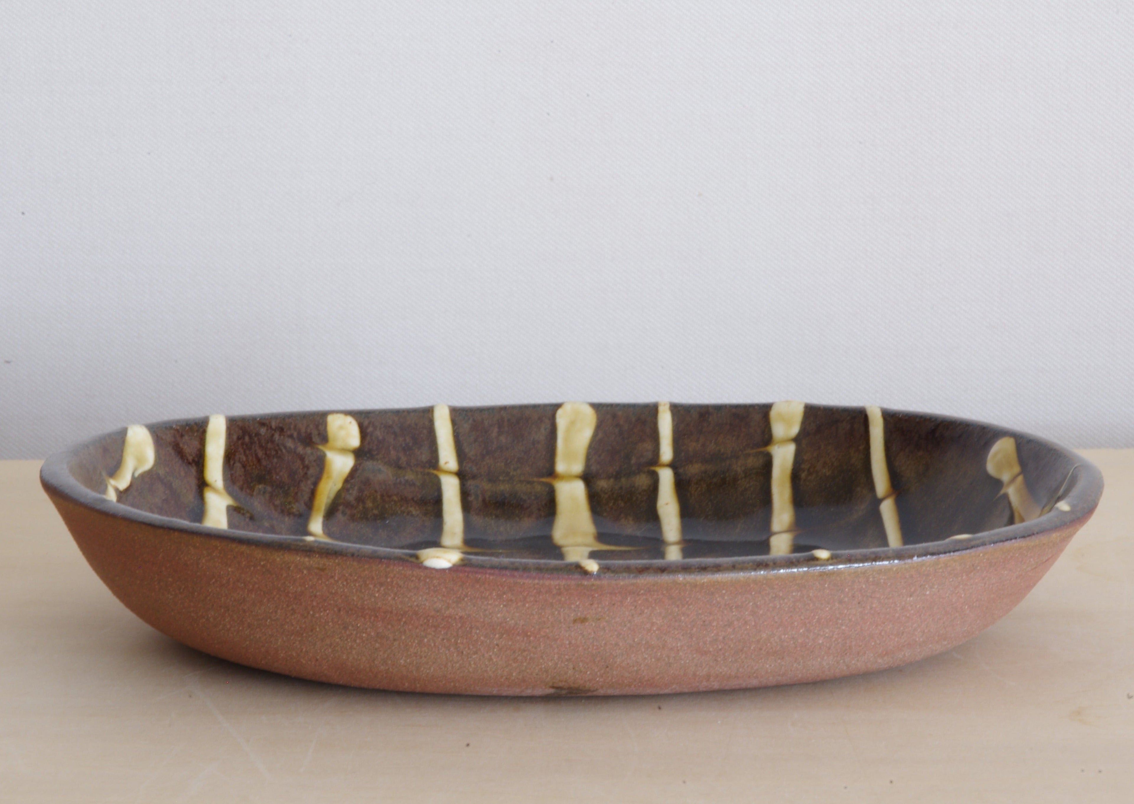 Oval Earthenware Plate by Tanso Gama