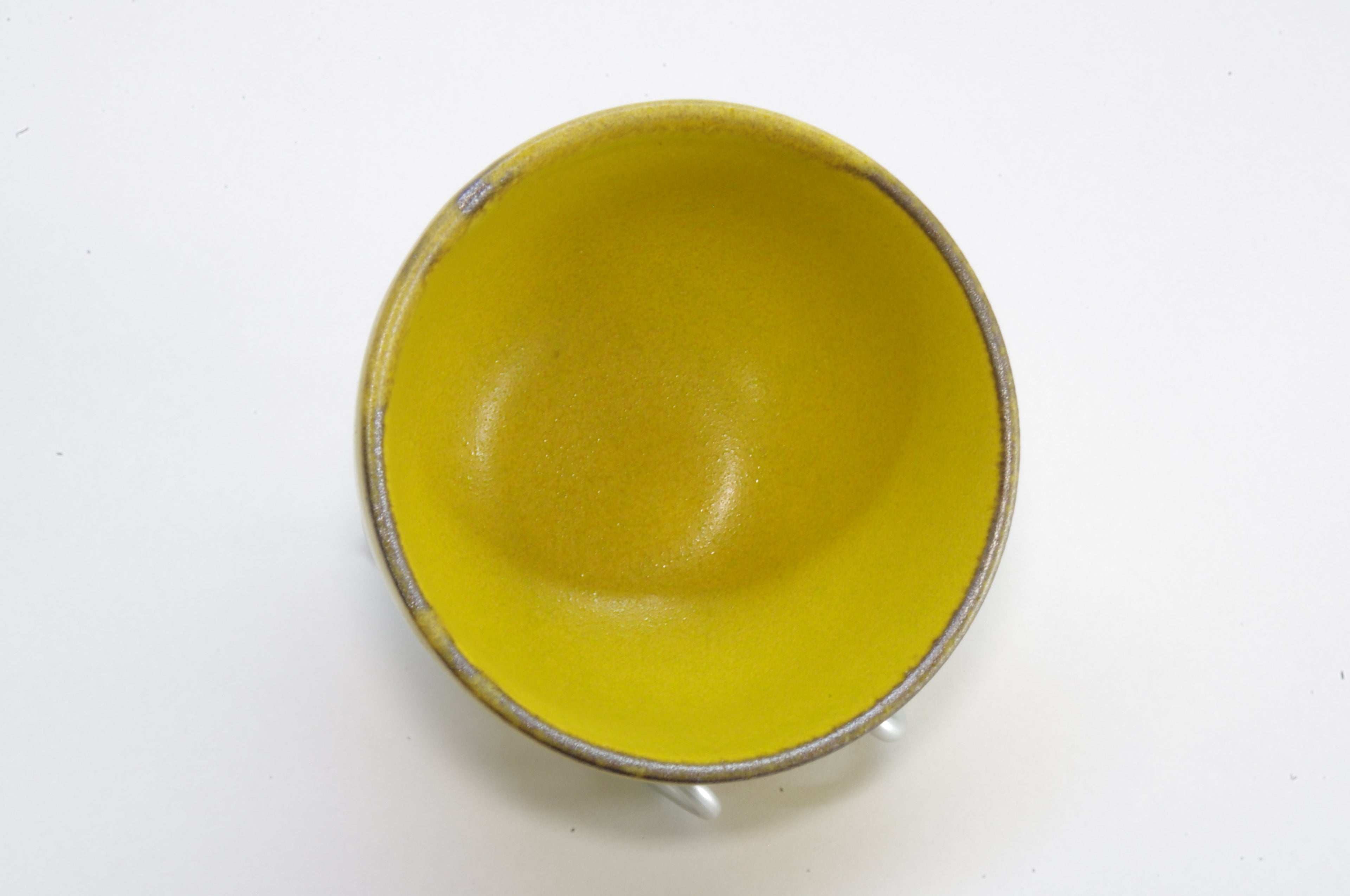 Yellow Porcelain Tokkuri and Ochoko by Kohyo