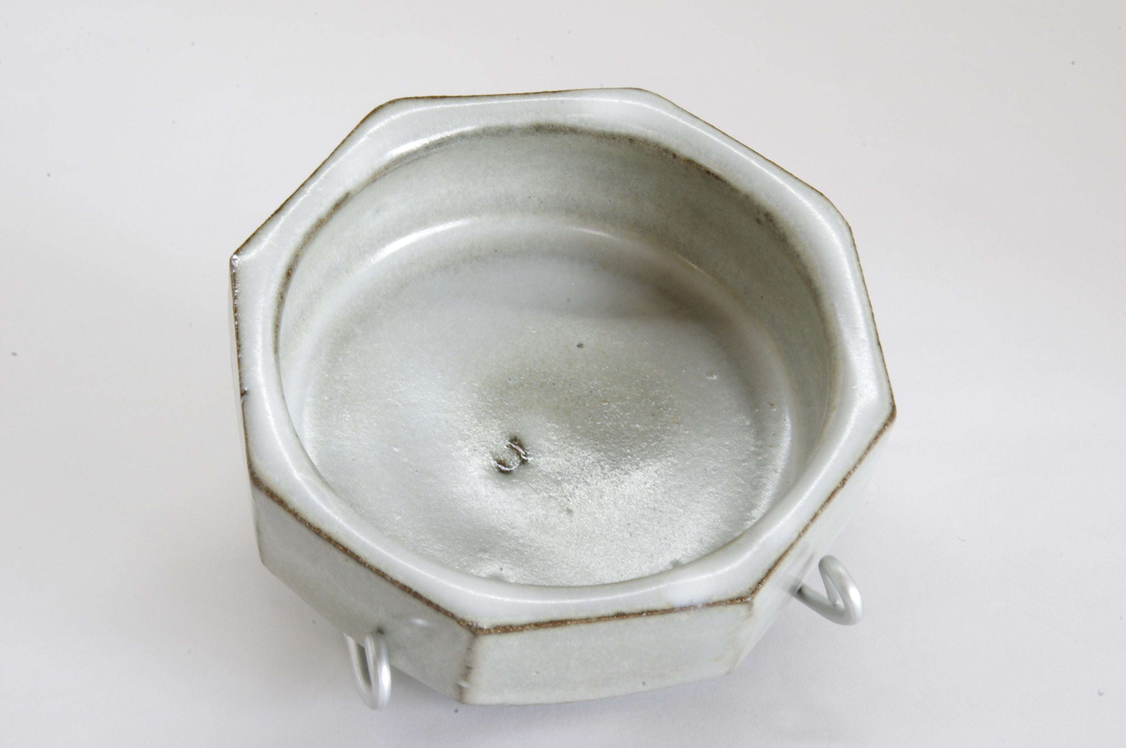 Small Deep Dish Earthenware by Toshihiko-gama