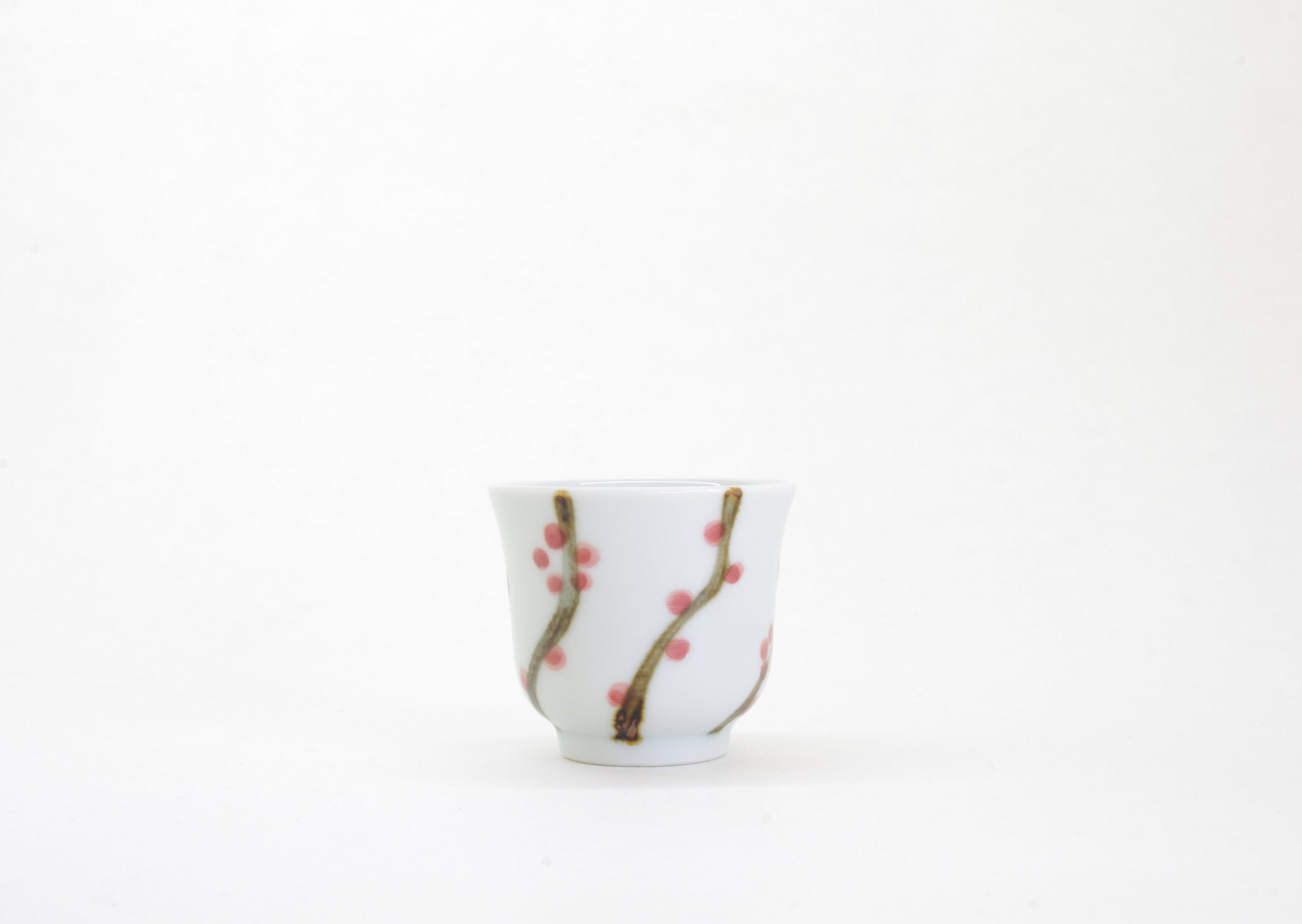Porcelain Sake Cup with Hand-Drawn Plum Flower Drawn by Senzan-gama [SET]
