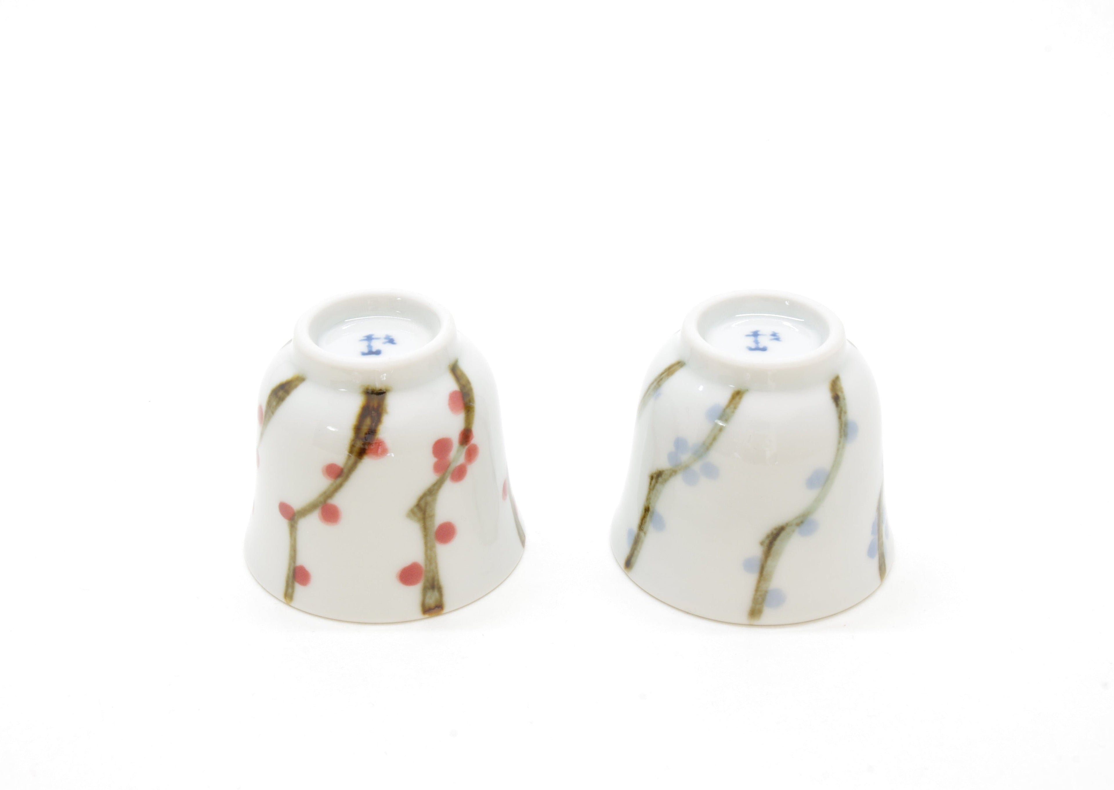 Porcelain Sake Cup with Hand-Drawn Plum Flower Drawn by Senzan-gama [SET]