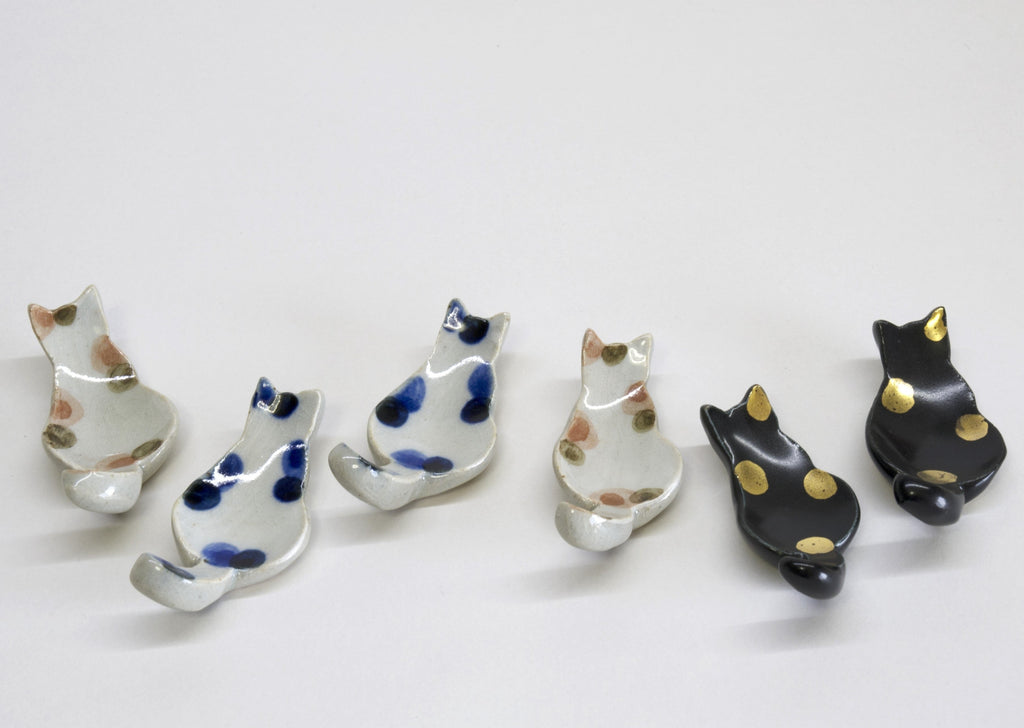 Earthenware Chopstick Rest with Hand-Drawn Dot in Seto Ware ★FREE SHIPPING