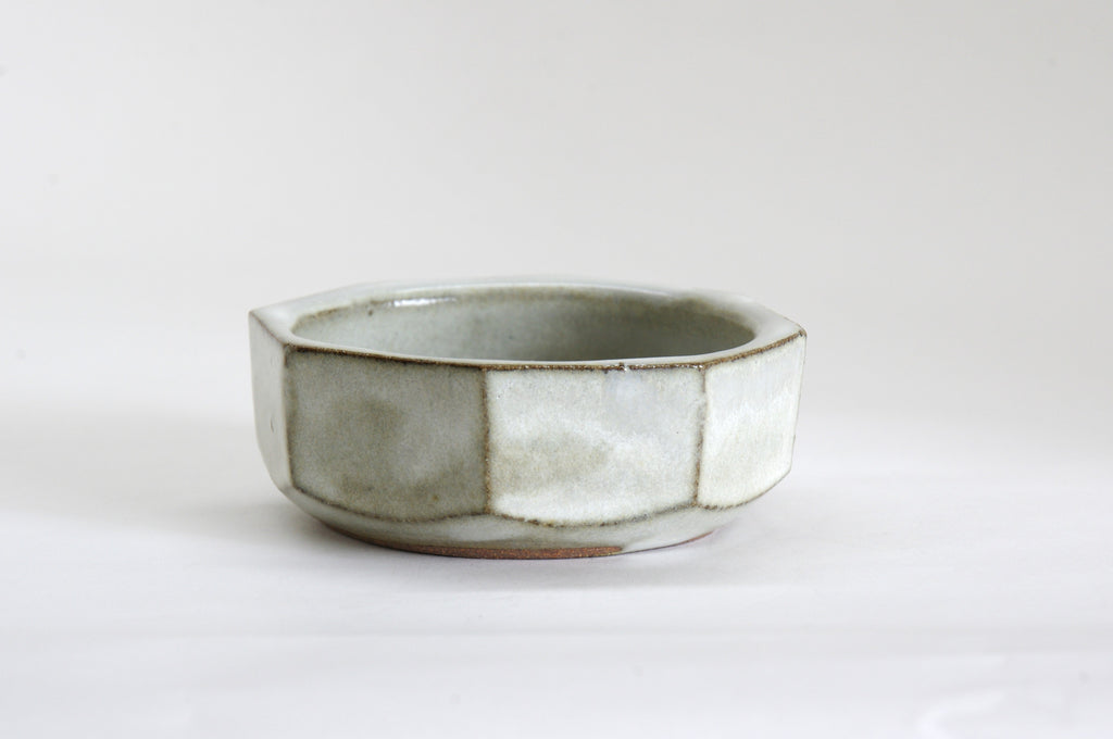 Small Deep Dish Earthenware by Toshihiko-gama